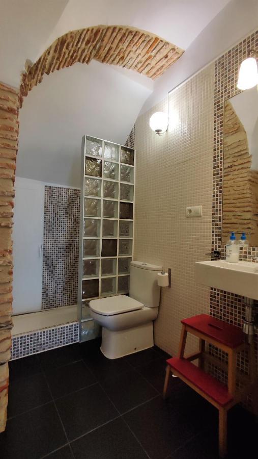 Apartamentos Turisticos Encanto กาเซเรส ภายนอก รูปภาพ