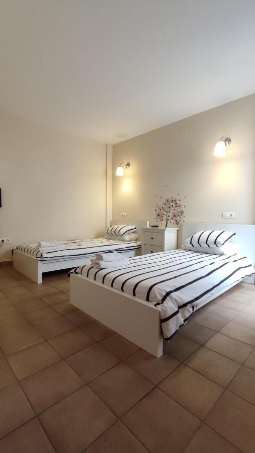Apartamentos Turisticos Encanto กาเซเรส ภายนอก รูปภาพ