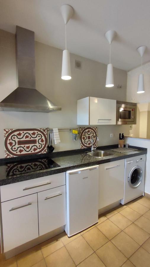 Apartamentos Turisticos Encanto กาเซเรส ภายนอก รูปภาพ