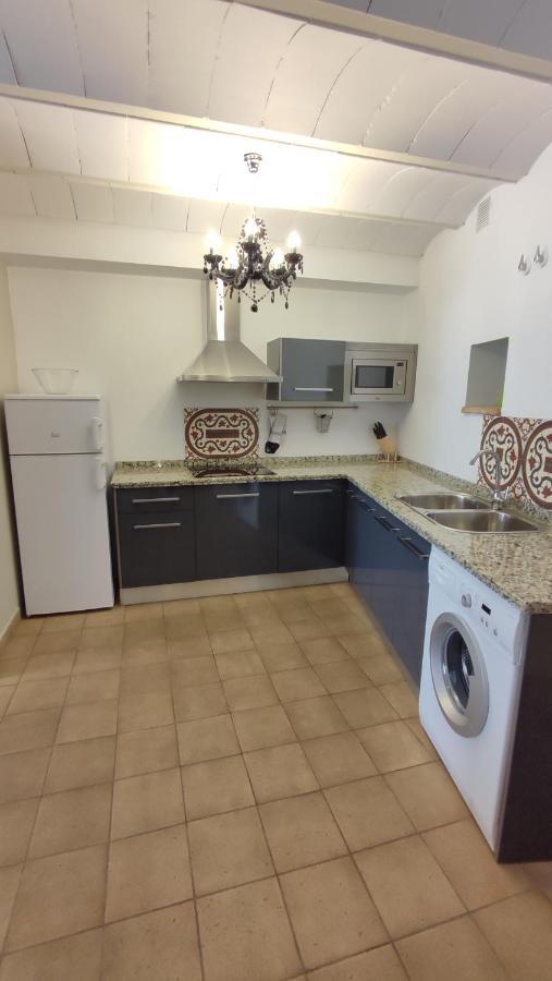 Apartamentos Turisticos Encanto กาเซเรส ภายนอก รูปภาพ