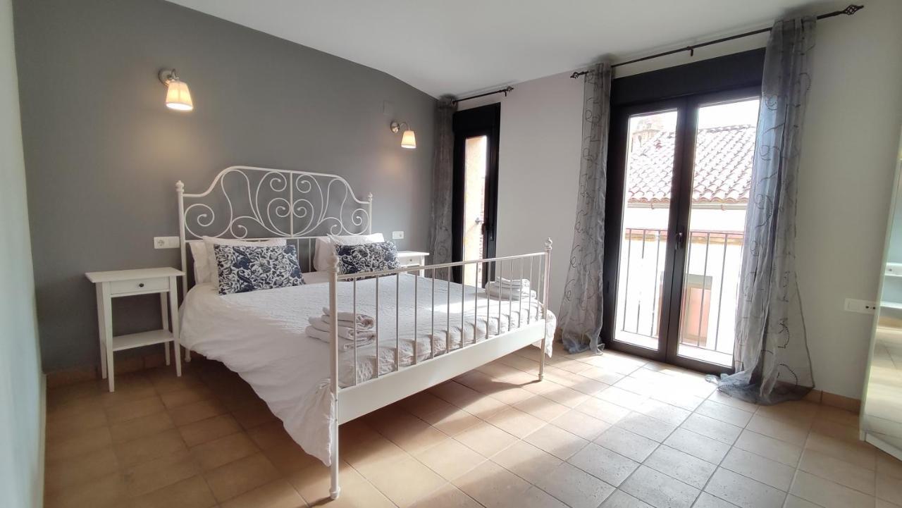 Apartamentos Turisticos Encanto กาเซเรส ภายนอก รูปภาพ