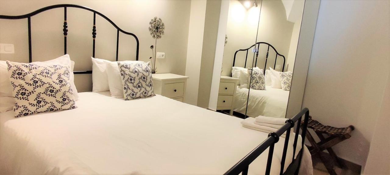 Apartamentos Turisticos Encanto กาเซเรส ภายนอก รูปภาพ