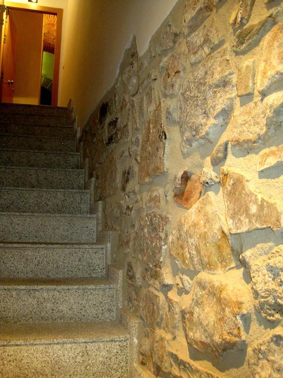 Apartamentos Turisticos Encanto กาเซเรส ภายนอก รูปภาพ